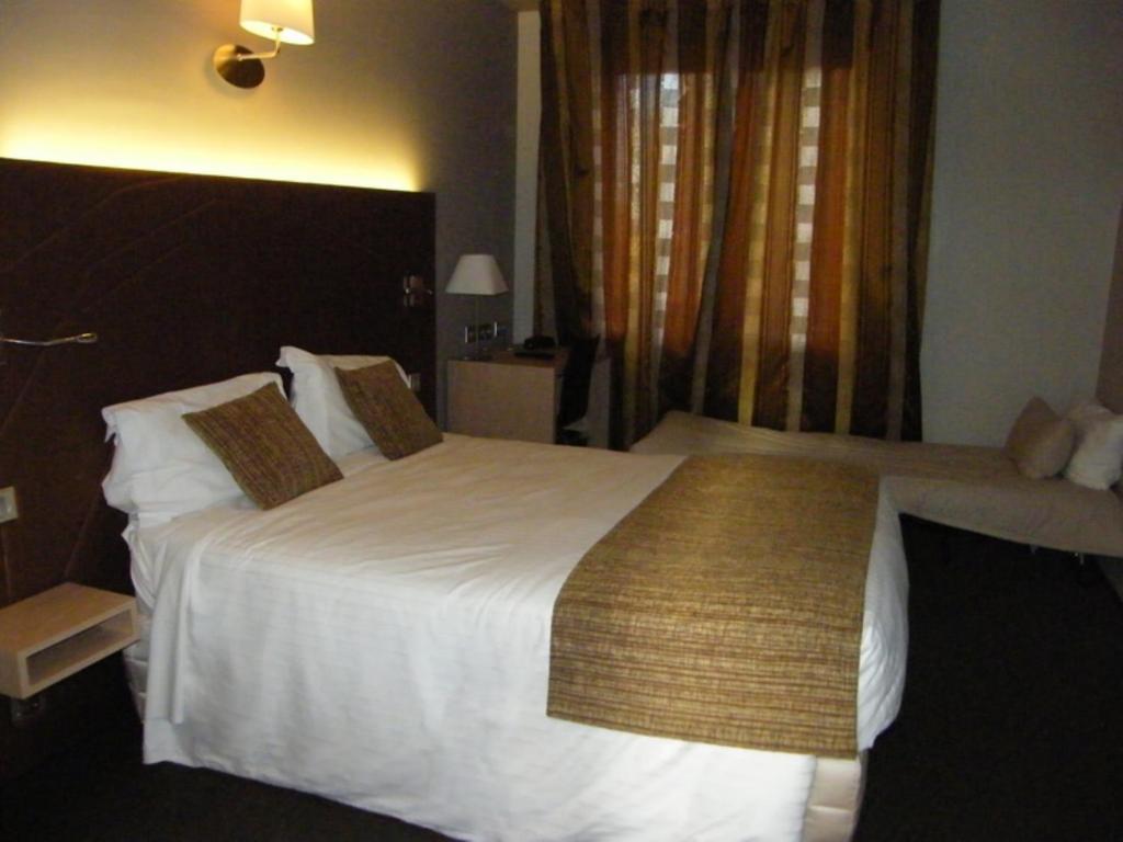 Cit'Hotel Saint-Pierre Vire  Exterior photo