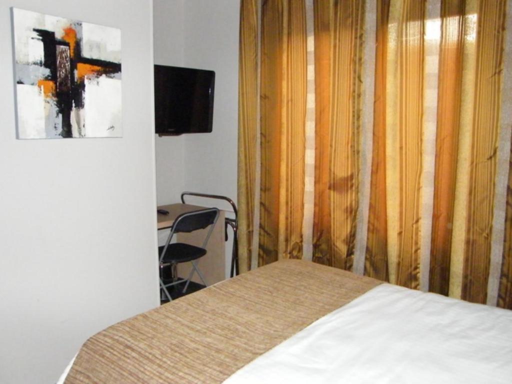 Cit'Hotel Saint-Pierre Vire  Exterior photo